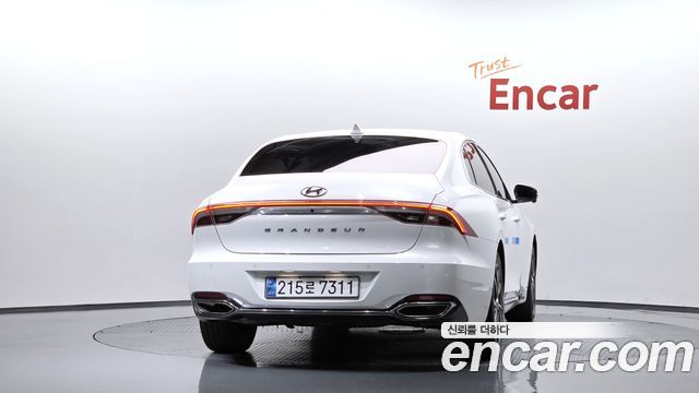 Hyundai Grandeur 2022 — photo 4