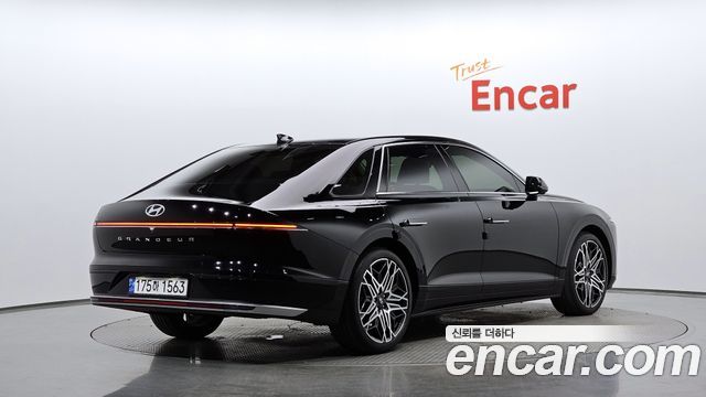 Hyundai Grandeur 2023 — photo 2