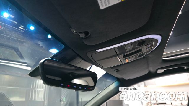 Genesis G70 2018 — photo 27