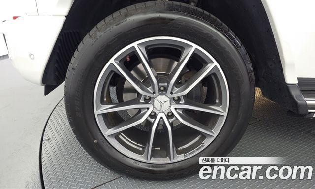 Mercedes-Benz G-Class 2023 — photo 5