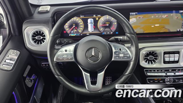 Mercedes-Benz G-Class 2023 — photo 19