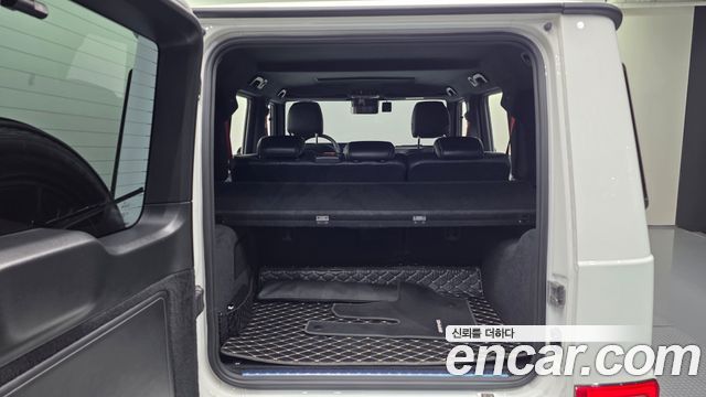 Mercedes-Benz G-Class 2023 — photo 26