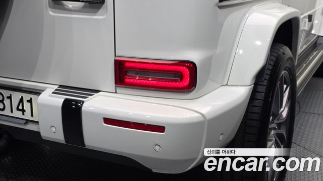 Mercedes-Benz G-Class 2023 — photo 9
