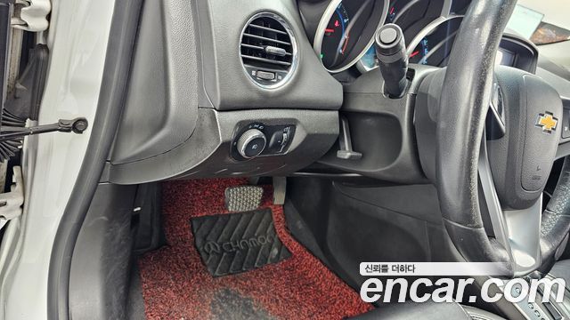 Chevrolet Korea Cruze 2011 — photo 18