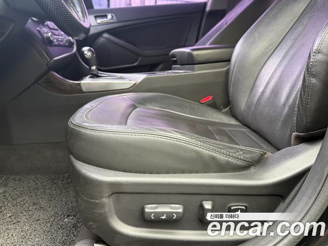 Kia K5 2013 — photo 11