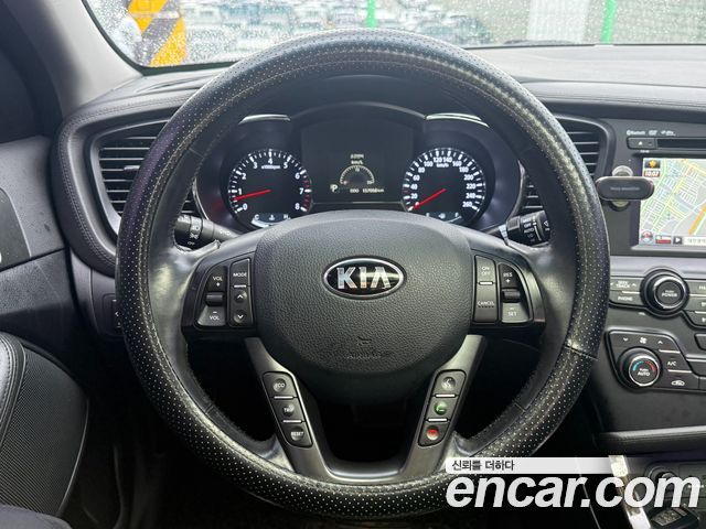 Kia K5 2013 — photo 13