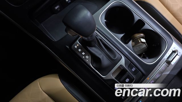 Kia Canival 2023 — photo 12