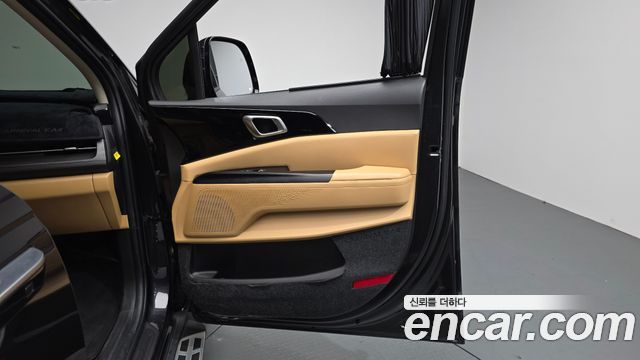 Kia Canival 2023 — photo 15