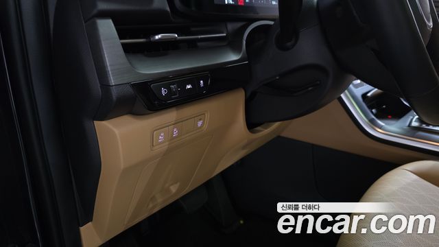 Kia Canival 2023 — photo 28