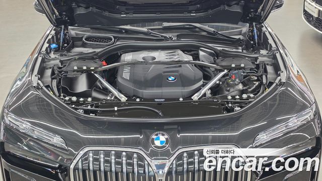 BMW 7-Series 2026 — photo 6