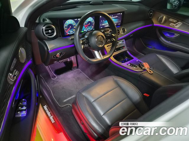 Mercedes-Benz E-Class 2023 — photo 6