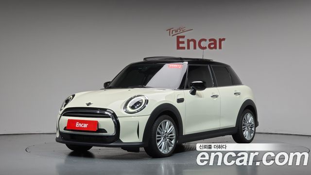 Mini Cooper 2022 — photo 32