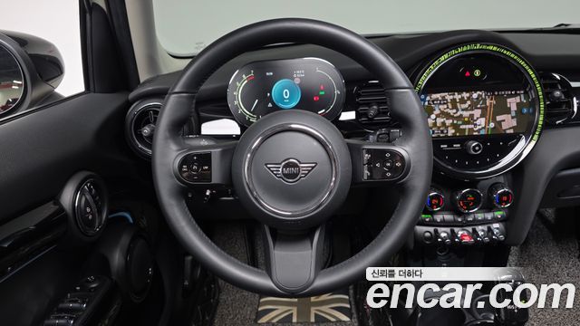 Mini Cooper 2022 — photo 19