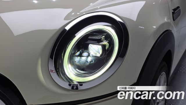 Mini Cooper 2022 — photo 8