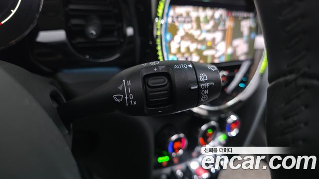 Mini Cooper 2022 — photo 28