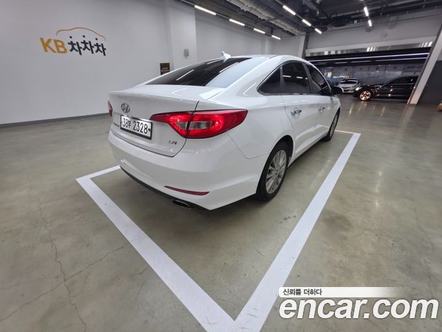 Hyundai Sonata 2015 — photo 2