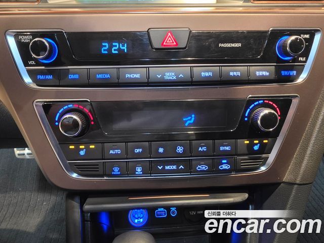 Hyundai Sonata 2015 — photo 16