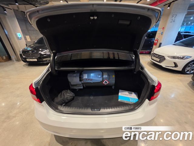 Hyundai Sonata 2015 — photo 20