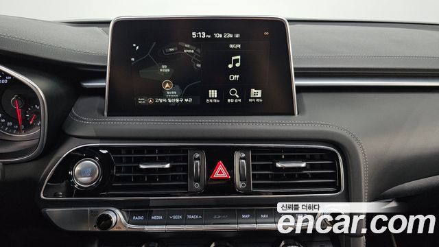 Genesis G70 2018 — photo 20