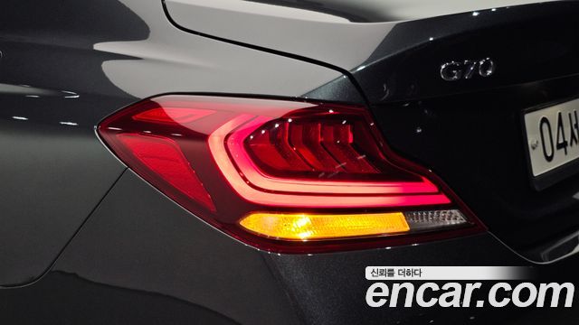 Genesis G70 2018 — photo 9