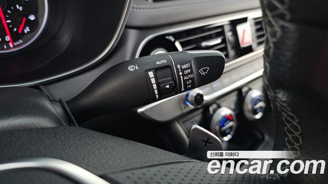 Genesis G70 2018 — photo 29
