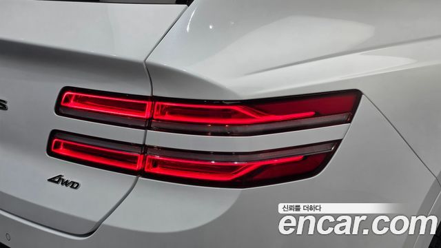 Genesis GV80 2021 — photo 9