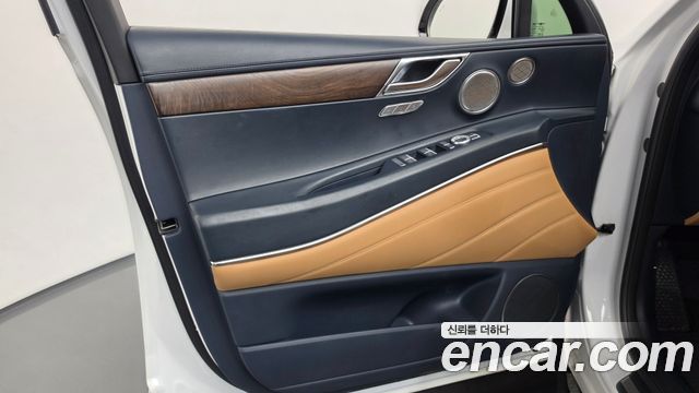 Genesis GV80 2021 — photo 14
