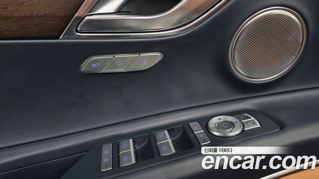 Genesis GV80 2021 — photo 29