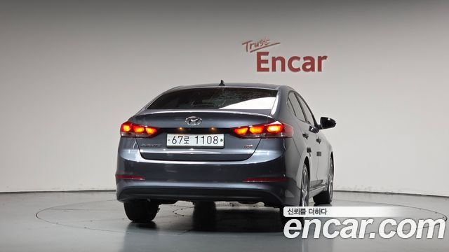 Hyundai AVANTE 2017 — photo 4