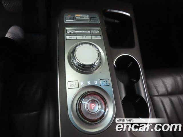 Genesis GV70 2021 — photo 9