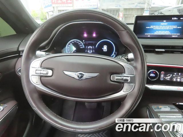 Genesis GV70 2021 — photo 14