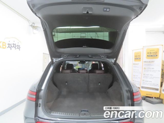 Genesis GV70 2021 — photo 17