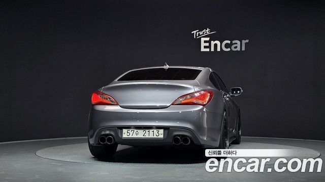 Hyundai Genesis 2010 — photo 4
