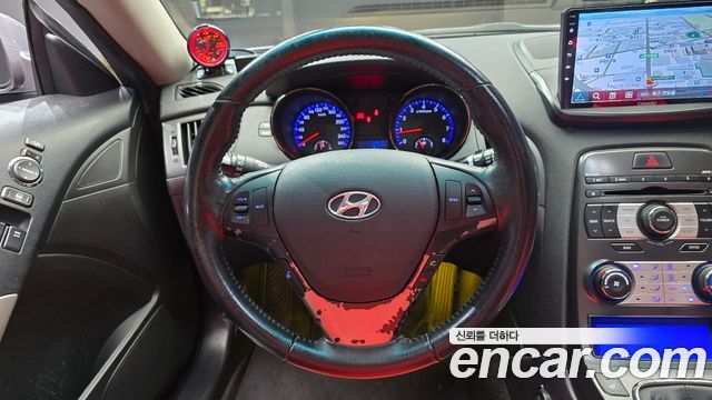 Hyundai Genesis 2010 — photo 13