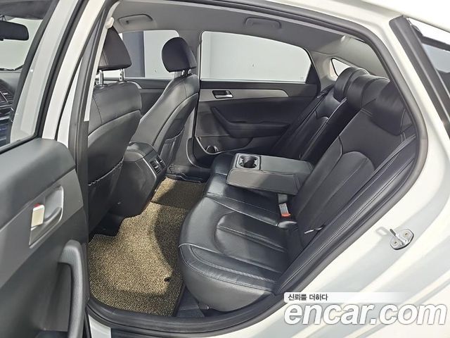 Hyundai Sonata 2019 — photo 12