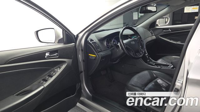 Hyundai Sonata 2013 — photo 13