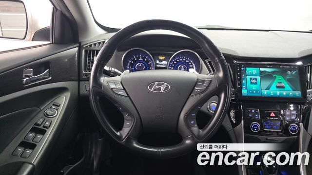 Hyundai Sonata 2013 — photo 19