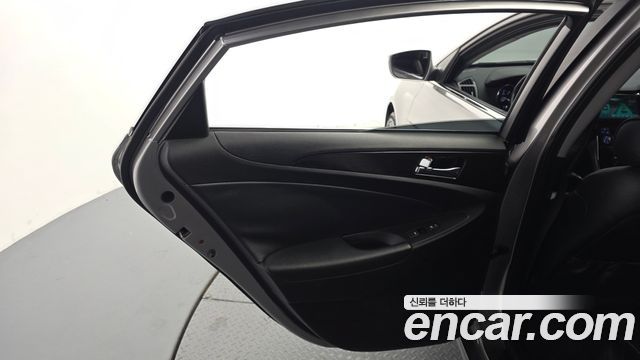 Hyundai Sonata 2013 — photo 15