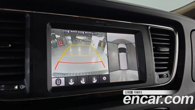 Kia Canival 2018 — photo 17