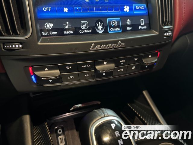Maserati Levante 2017 — photo 12