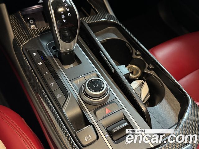 Maserati Levante 2017 — photo 13