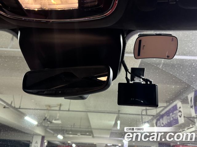Maserati Levante 2017 — photo 14