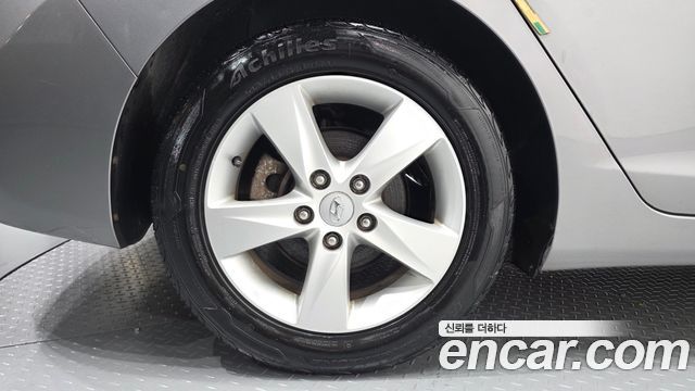 Hyundai AVANTE 2011 — photo 5