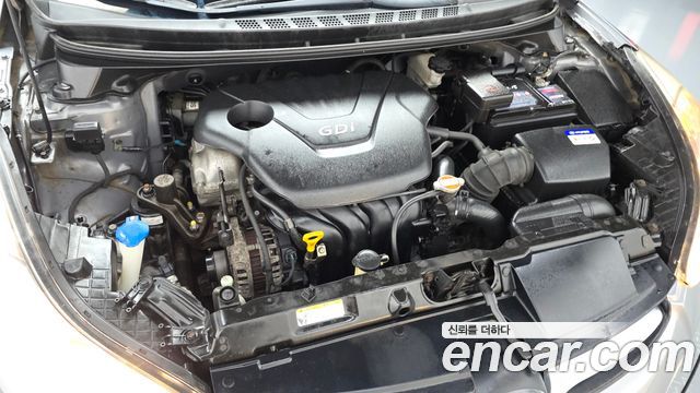 Hyundai AVANTE 2011 — photo 6