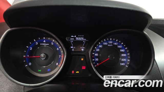 Hyundai AVANTE 2011 — photo 11