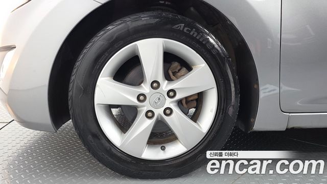 Hyundai AVANTE 2011 — photo 7