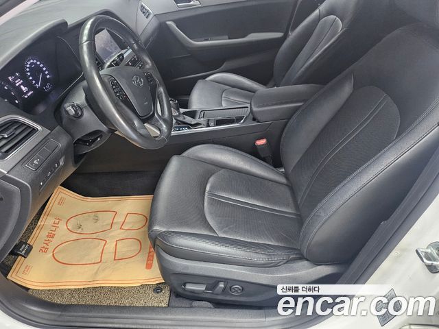 Hyundai Sonata 2016 — photo 10