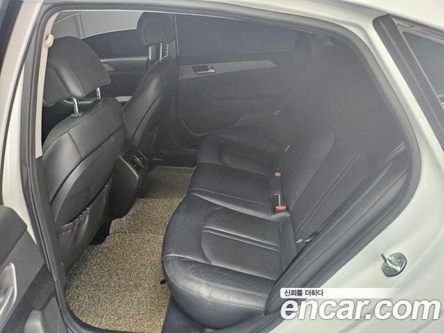 Hyundai Sonata 2016 — photo 11