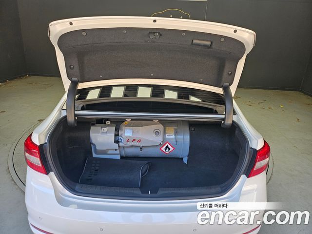 Hyundai Sonata 2016 — photo 15
