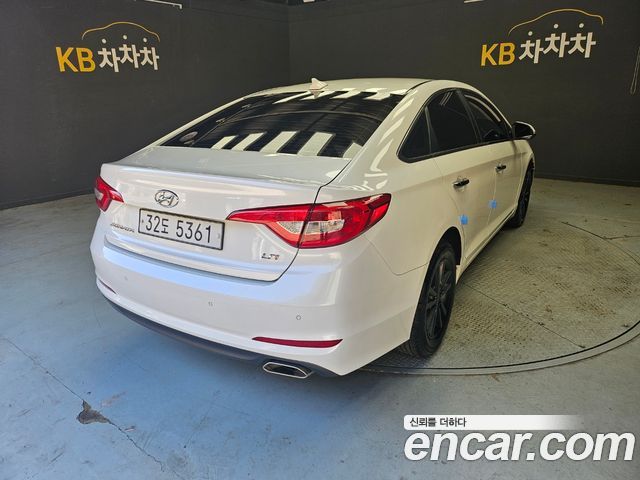 Hyundai Sonata 2016 — photo 18